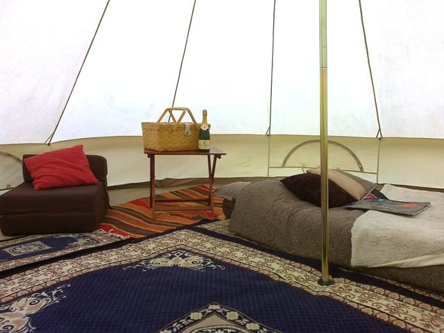 bell tent glamping delivery